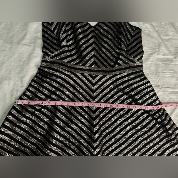 Karen Millen Metallic Striped Fit & Flare Cocktail Formal Dress Size 12 US/16 UK - Picture 6 of 11